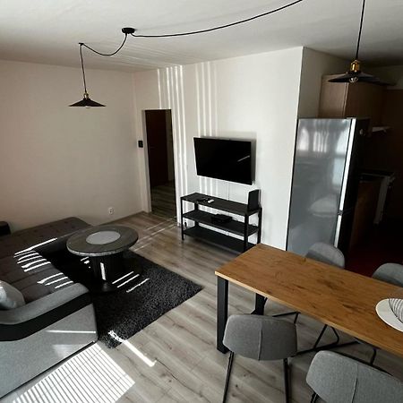 Apartman Bss Trenčín 外观 照片