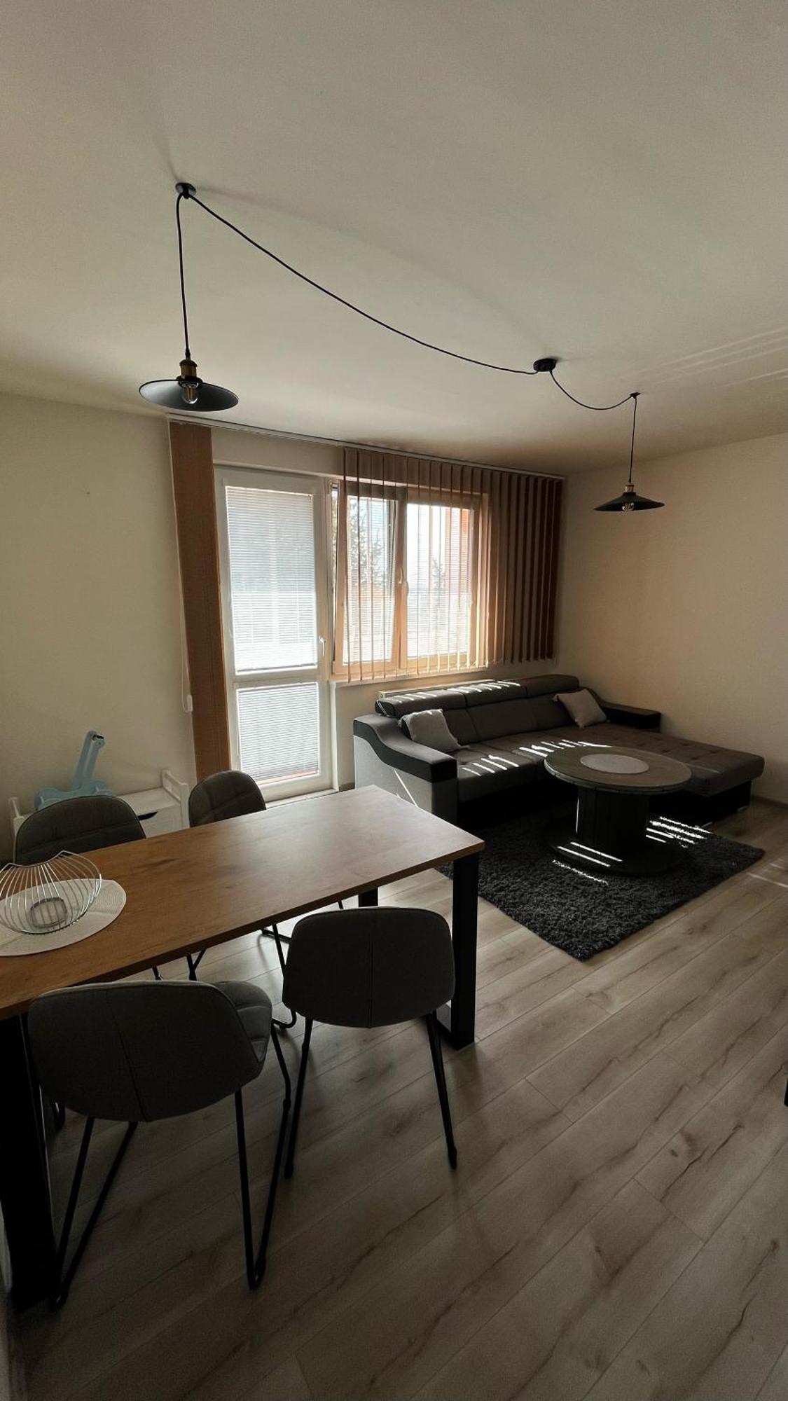 Apartman Bss Trenčín 外观 照片