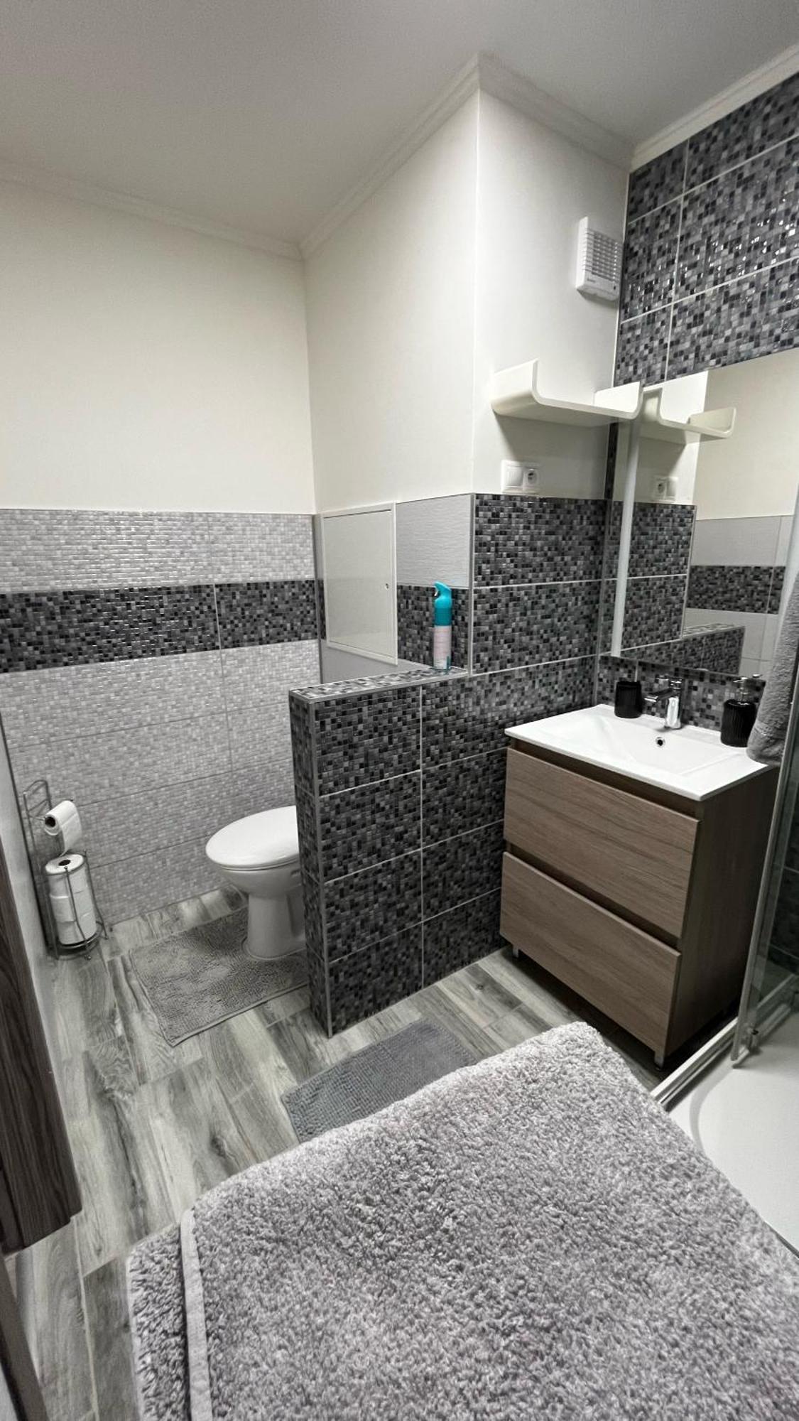 Apartman Bss Trenčín 外观 照片